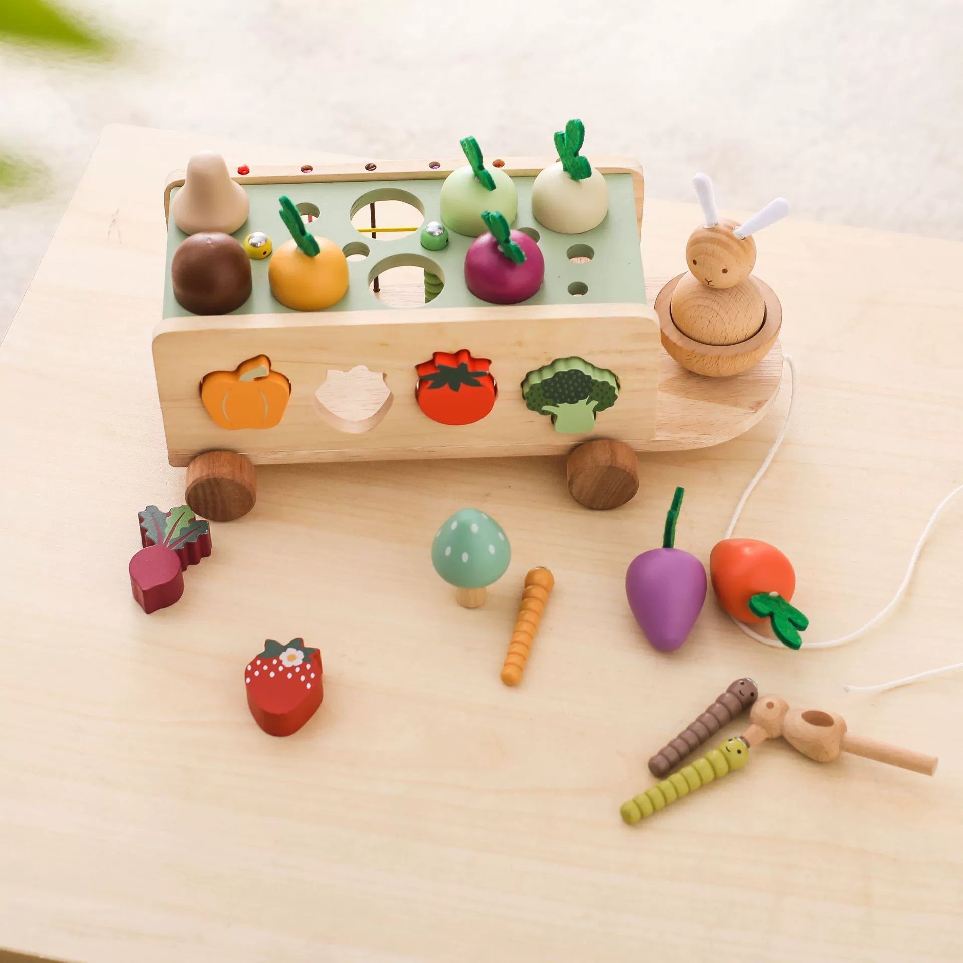 Wooden Pull-Carrot Toddler Push Wagon